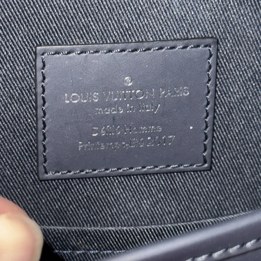 Louis Vuitton Chapman collection Giraffe Messenger BB Bag